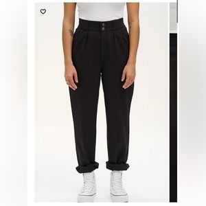 Lucy & Yak Black Addison Tapered Jeans